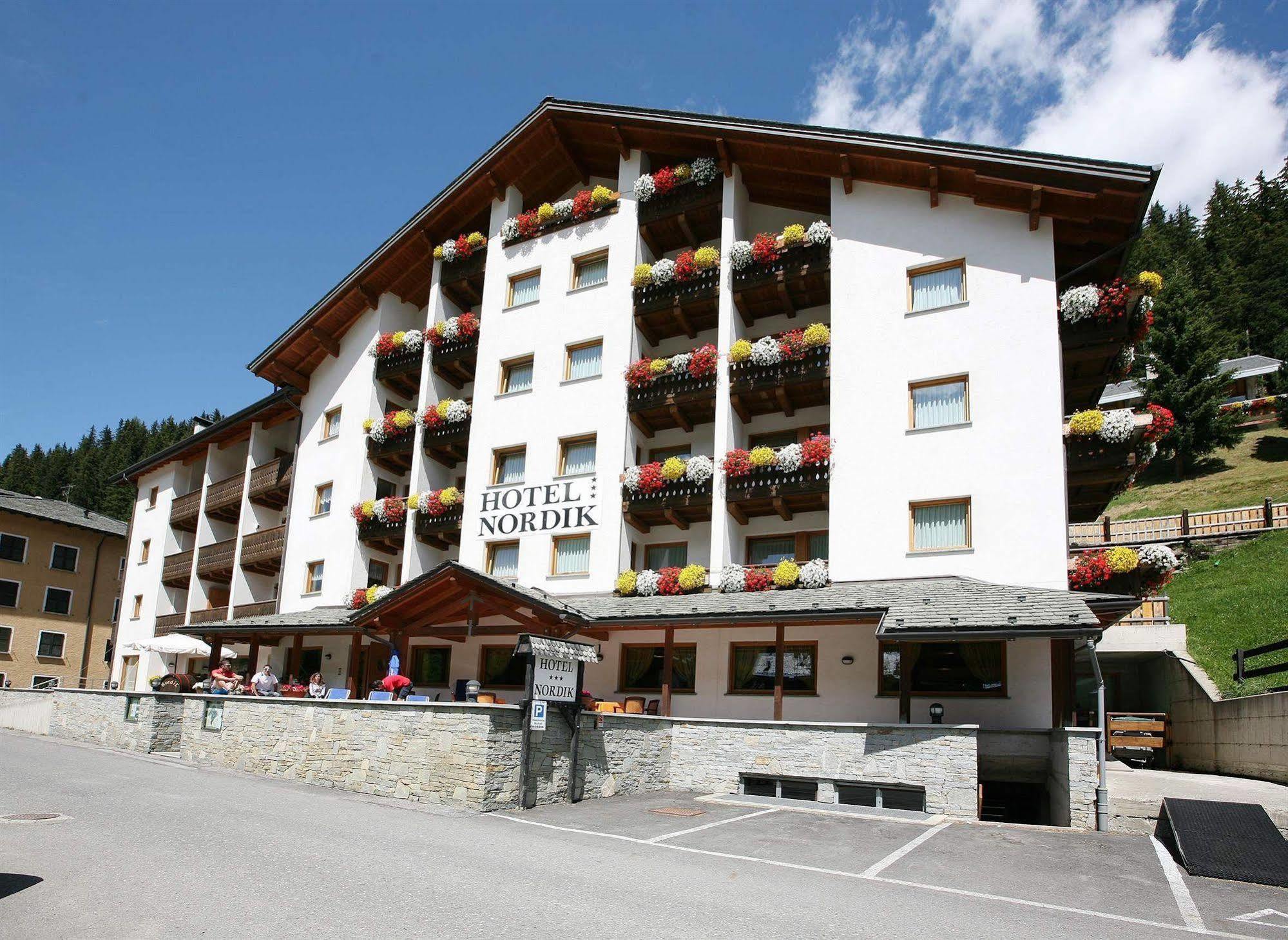 Hotel Nordik Santa Caterina Valfurva Ngoại thất bức ảnh